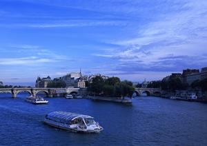 石川県金沢市のビジネスホテル「東横INN金沢駅東口」の魅力と詳細情報